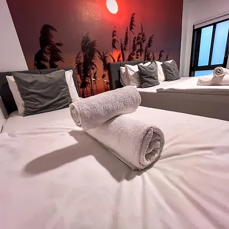 Spacious 2br By Spinola Bay - St Julians *