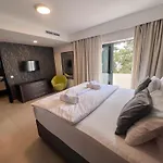 Spacious 2br By Spinola Bay - St Julians 아파트 Saint Julian's