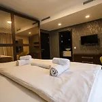 Spacious 2br By Spinola Bay - St Julians * Saint Julian's
