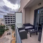 Spacious 2br By Spinola Bay - St Julians Daire *