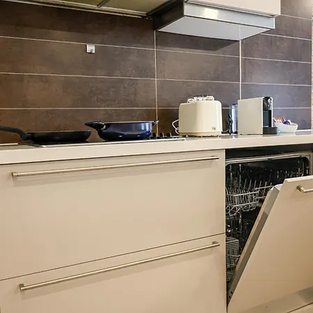 Modern 2br In St Julians - Ideal For Work & Long Apartment