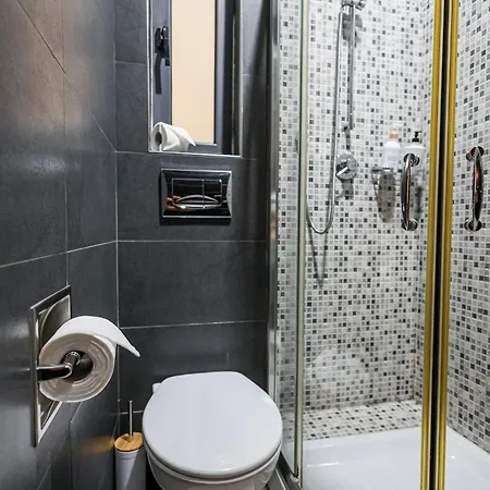 Spacious 2br By Spinola Bay - St Julians سانت جوليان