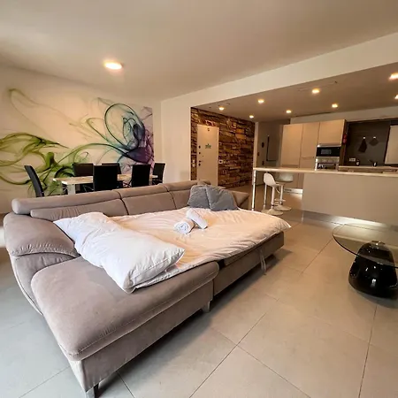 Spacious 2br By Spinola Bay - St Julians * St. Julian's