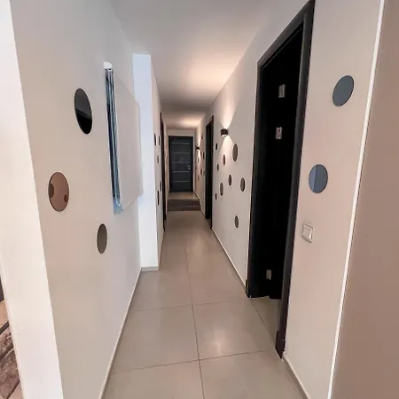 Spacious 2br By Spinola Bay - St Julians *
