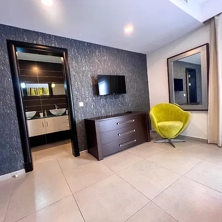Spacious 2br By Spinola Bay - St Julians * سانت جوليان