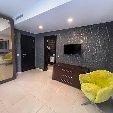Spacious 2br By Spinola Bay - St Julians * St. Julian's
