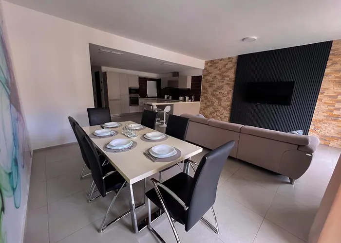 Spacious 2Br By Spinola Bay - St Julians