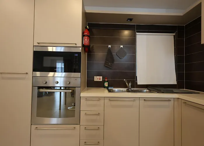 Spacious 2Br By Spinola Bay - St Julians San Ġiljan