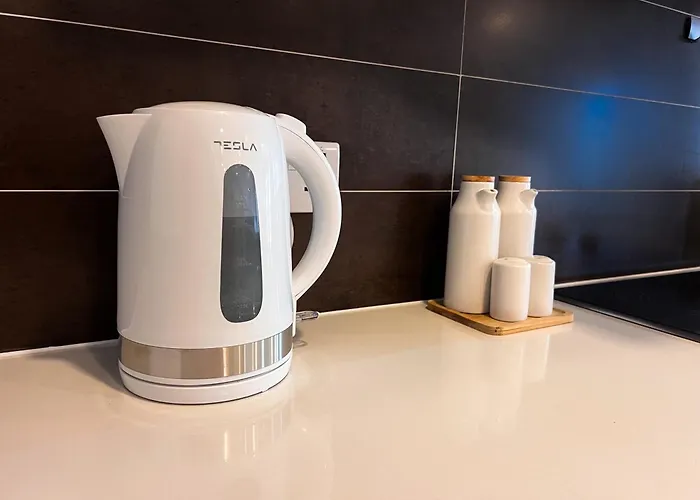 Spacious 2Br By Spinola Bay - St Julians Apartment *