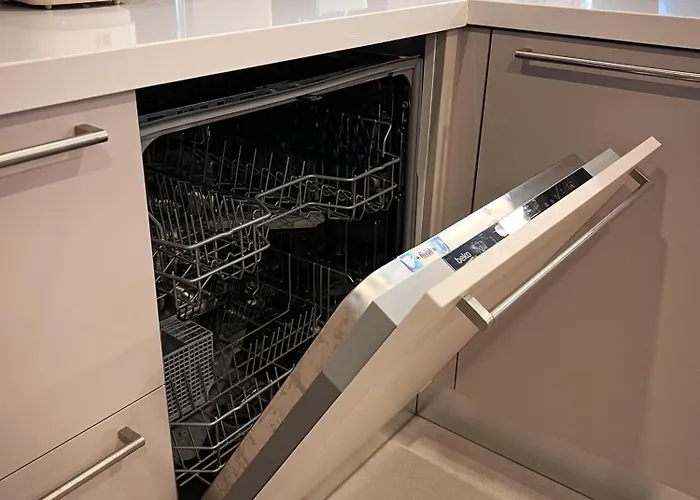 Spacious 2Br By Spinola Bay - St Julians Apartment *