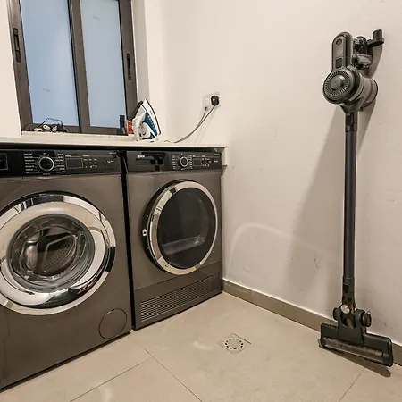 Apartament Modern 2br In St Julians - Ideal For Work & Long